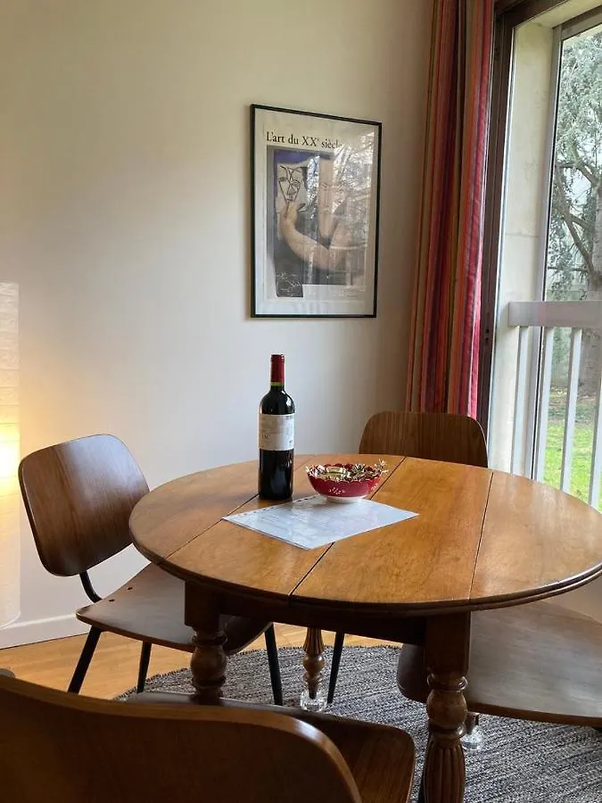 Appartement Vue Sur Jardin, 3 Pieces à Paris
