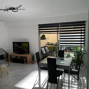 Superbe Carre Delfino Port De Appartement Nice