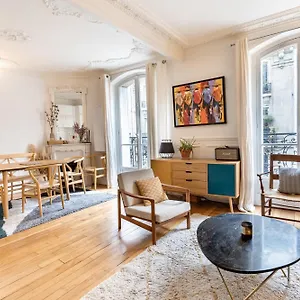  Apartment Montmartre // Lovely Flat For !