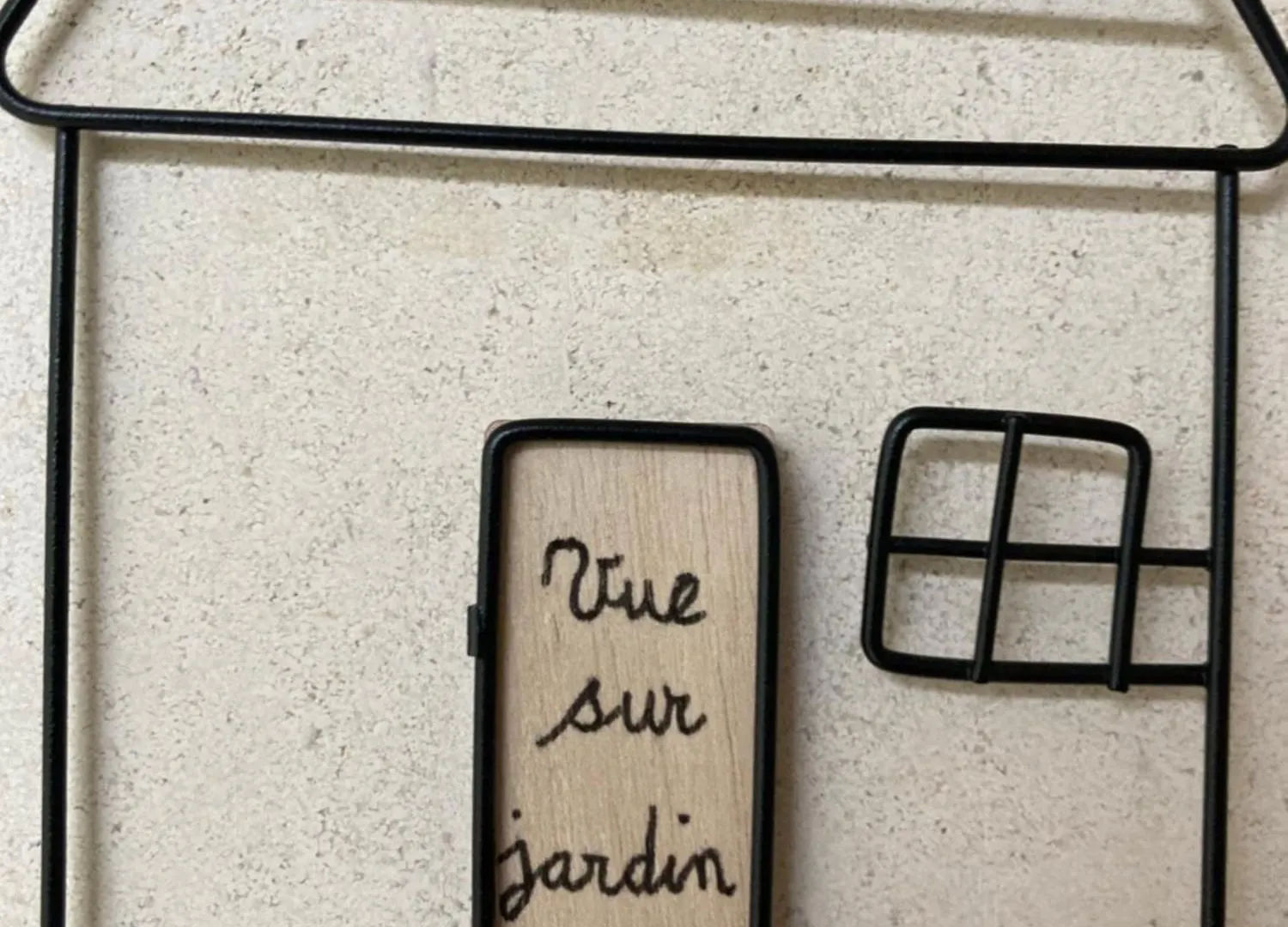 Appartement Vue Sur Jardin, 3 Pieces à Paris France